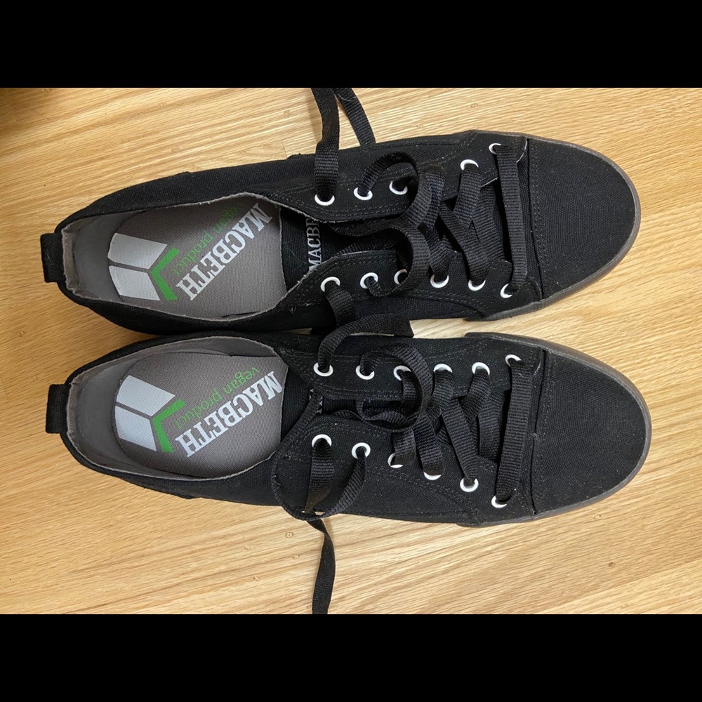 Macbeth vegan sneakers, new, men’s 9.5